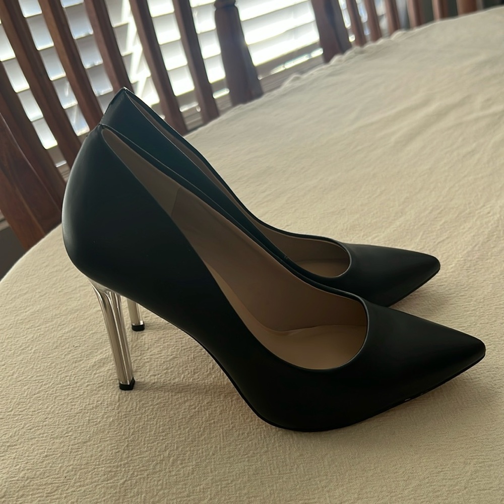MIX NO. 6 Black Heels with Crystal Heel 7M